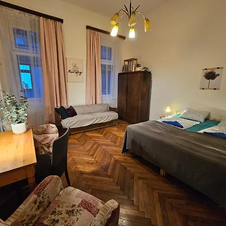 Апартаменты Cozy Flats Near Kazinczy Downtown Будапешт