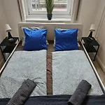 Cozy Flats Near Kazinczy Downtown
